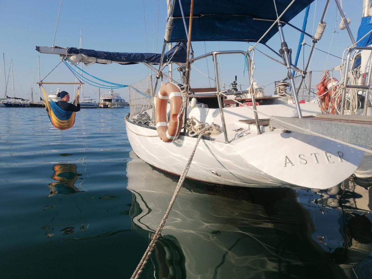 Отель La Tua Stanza A Vela Sul Mare Бари Экстерьер фото